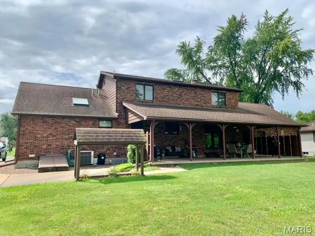 $365,000 | 922 Park Street, Monroe City, MO 63456