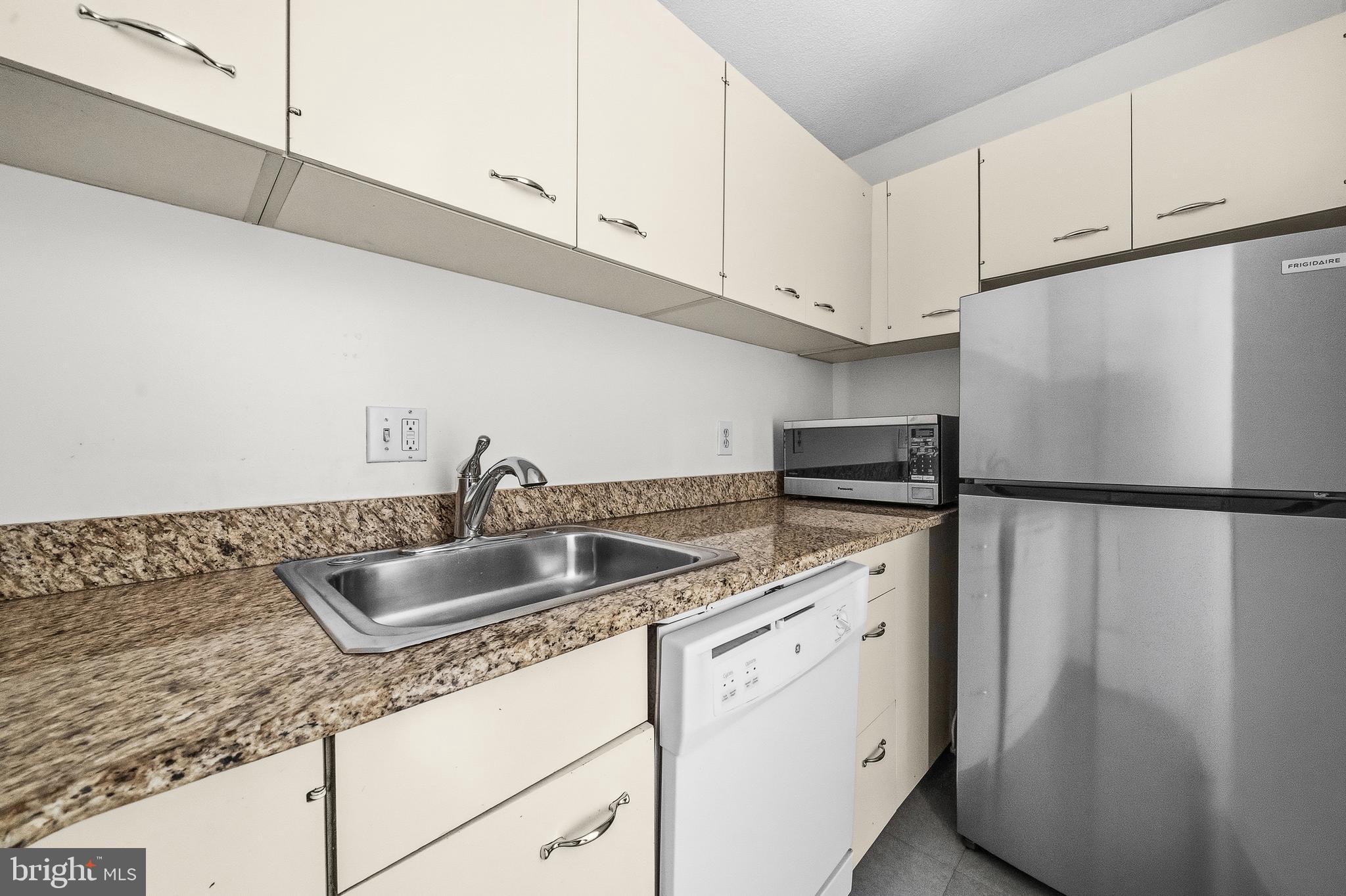 1800 R Street Northwest, Unit 604 Washington, DC 20009 - Photo 9 of 16