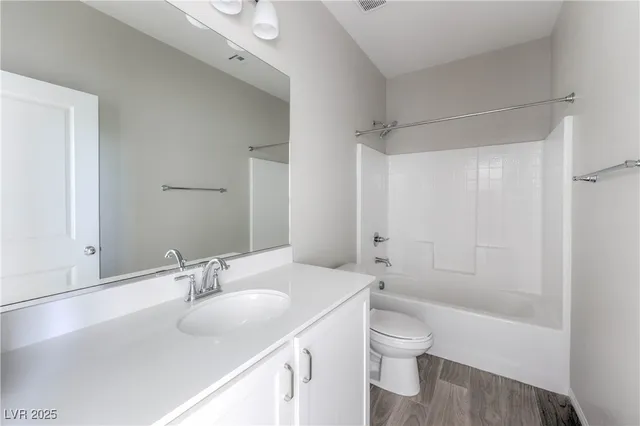 $2,795 | 10260 Bark Pine Court, Las Vegas, NV 89166