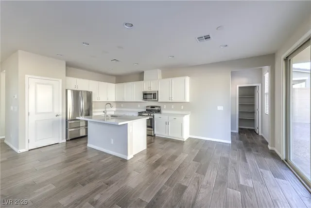 $2,795 | 10260 Bark Pine Court, Las Vegas, NV 89166