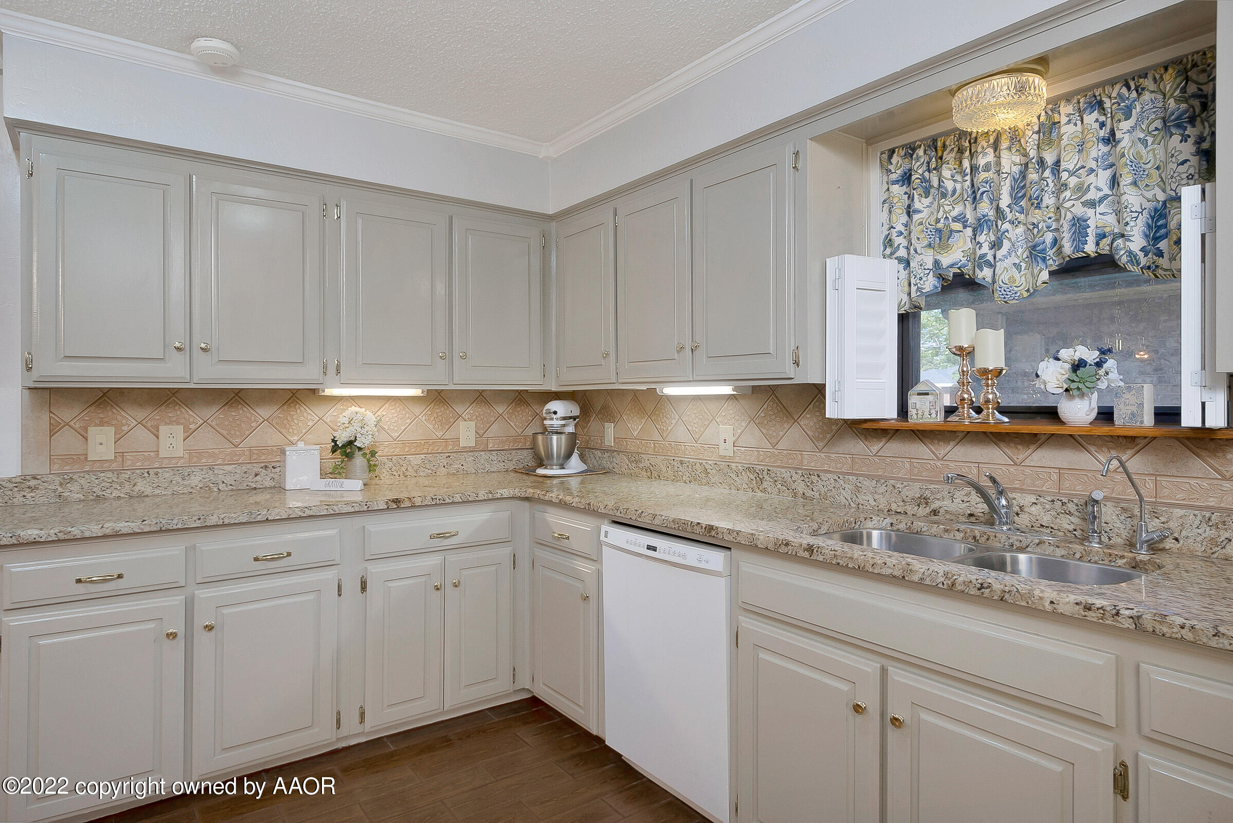 5103 While A Way Road Amarillo, TX 79109 - Photo 16 of 34 016_Kitchen 3