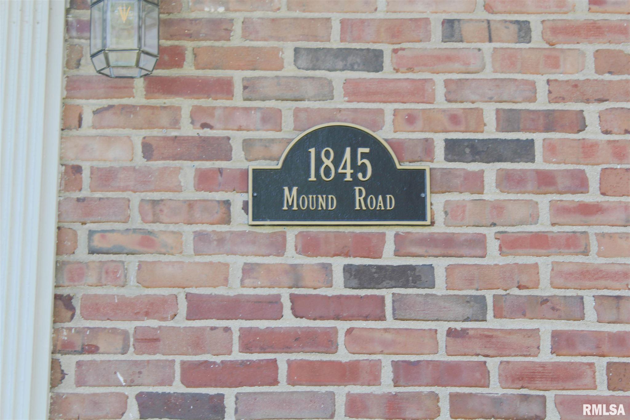 1845 Mound Road Jacksonville, IL 62650 - Photo 34 of 34 Gallery Image 34