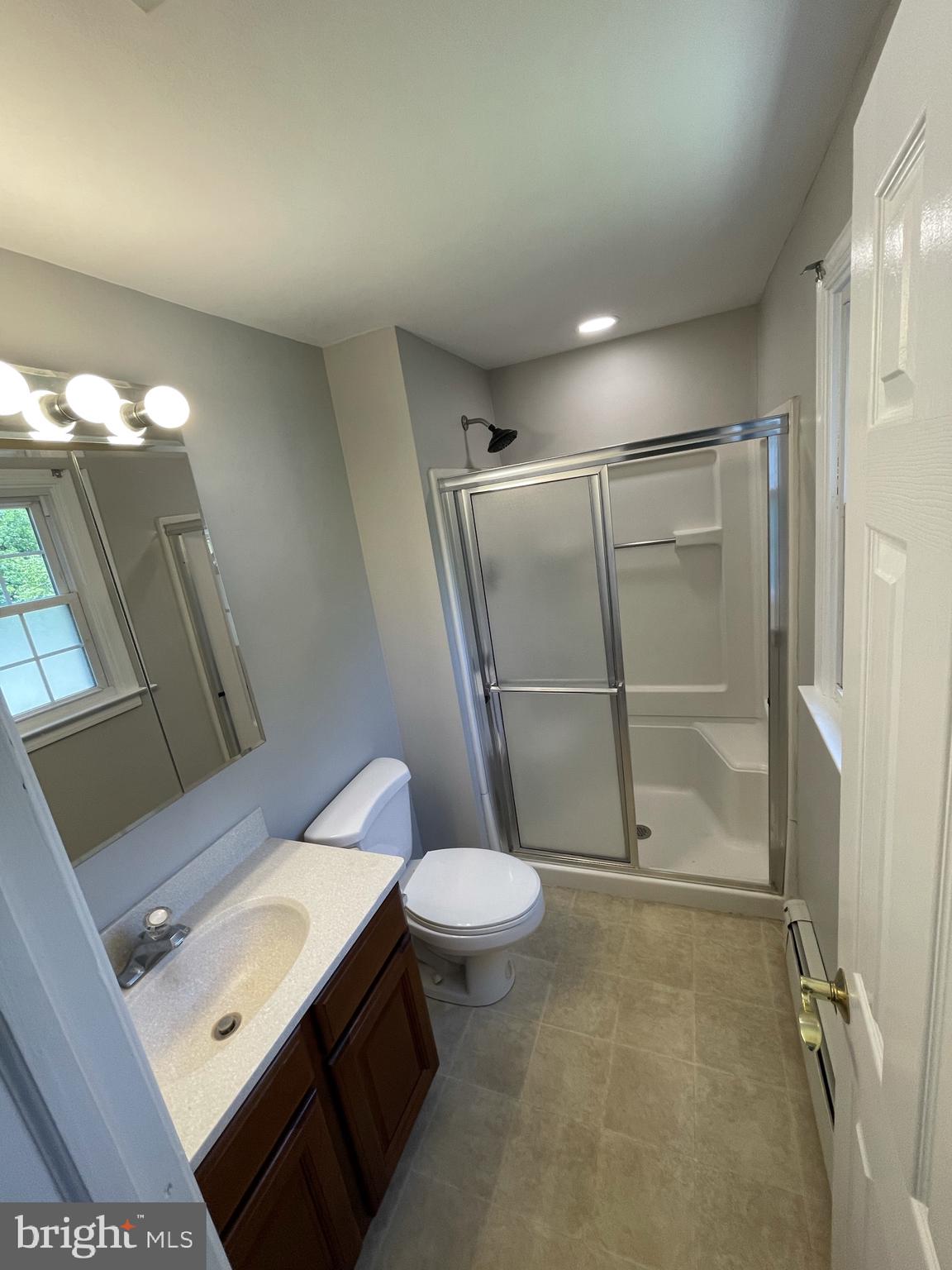 53 Sandown Road Norristown, PA 19403 - Photo 14 of 21 master bathroom
