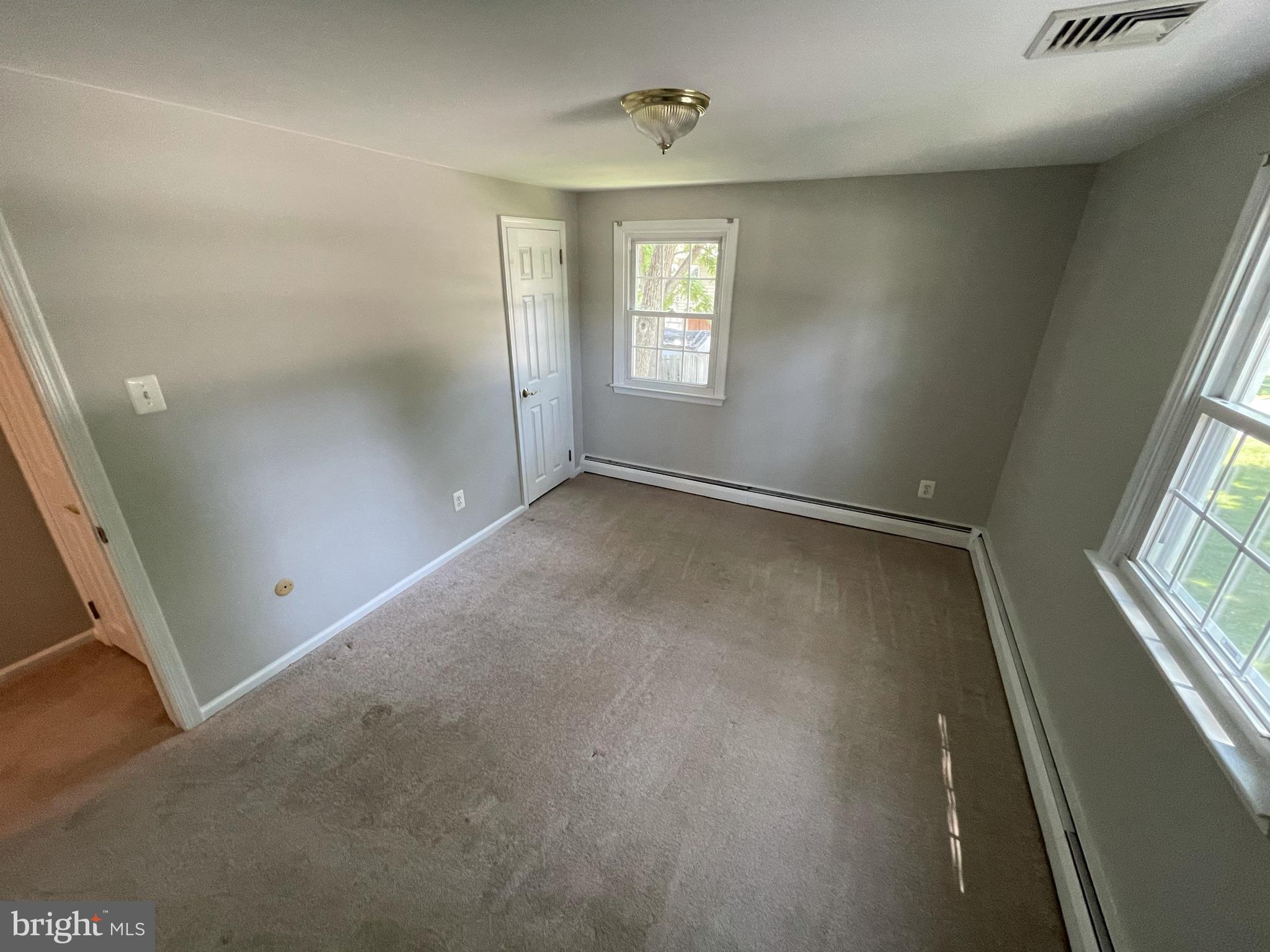 53 Sandown Road Norristown, PA 19403 - Photo 15 of 21 2nd bedroom