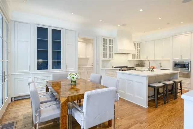 $5,850,000 | 5243 Farquhar Lane, Dallas, TX 75209