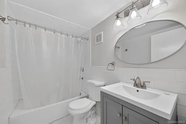 $1,900 | 810 Blooming Grove Turnpike, Unit 60, New Windsor, NY 12553