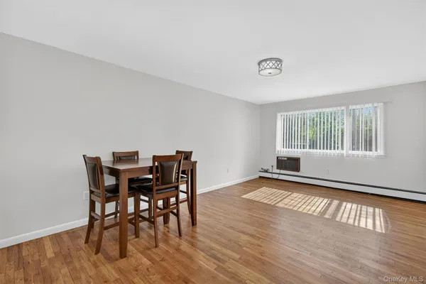 $1,900 | 810 Blooming Grove Turnpike, Unit 60, New Windsor, NY 12553