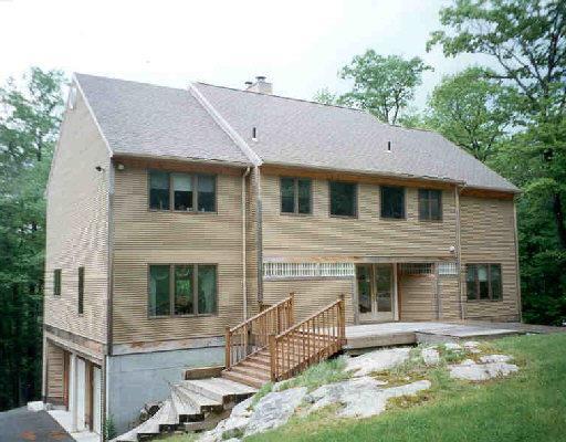 580 Barrack Hill Road Ridgefield, CT 06877 - Photo 1 of 1 a view of a yard in front of house
