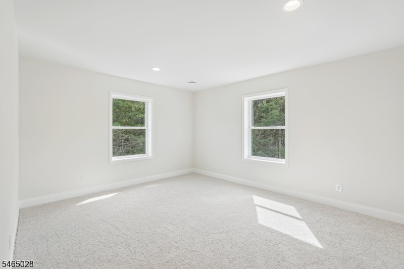 107 Beaver Run Road Hamburg, NJ 07419 - Photo 20 of 25 Gallery Image 20