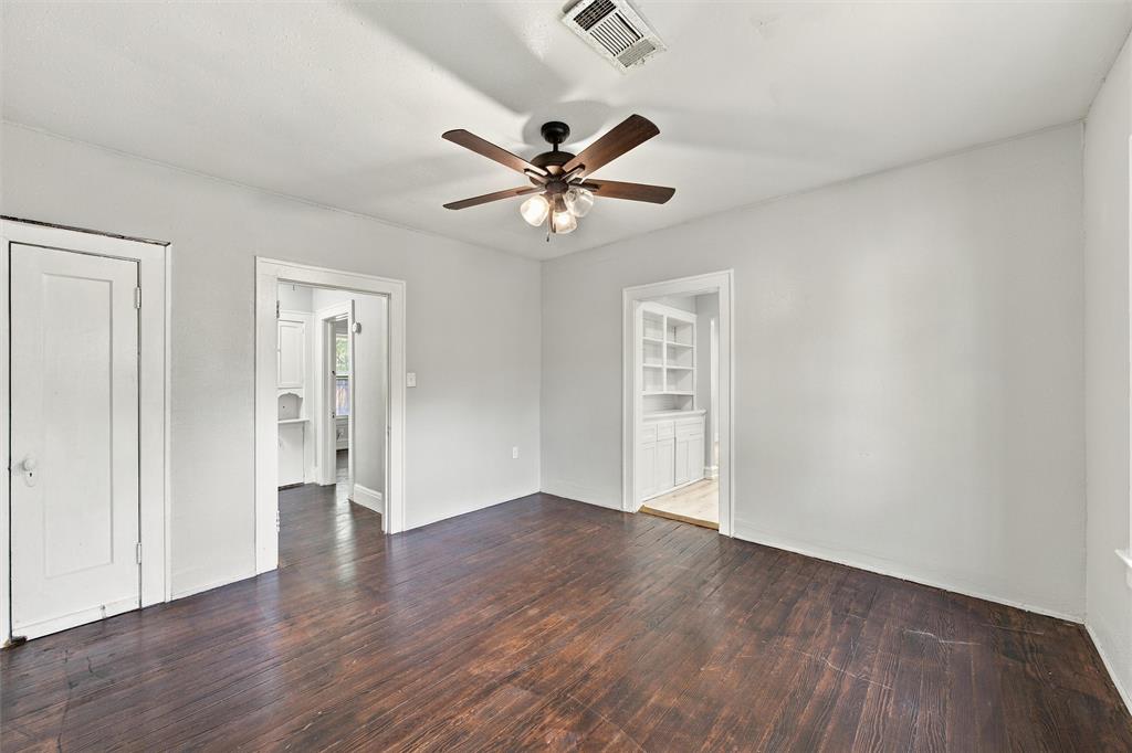 2114 Lyle Avenue Waco, TX 76708 - Photo 9 of 15 Gallery Image 9