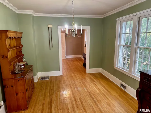 $119,000 | 1305 West Lafayette Avenue, Jacksonville, IL 62650