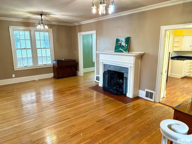 $119,000 | 1305 West Lafayette Avenue, Jacksonville, IL 62650