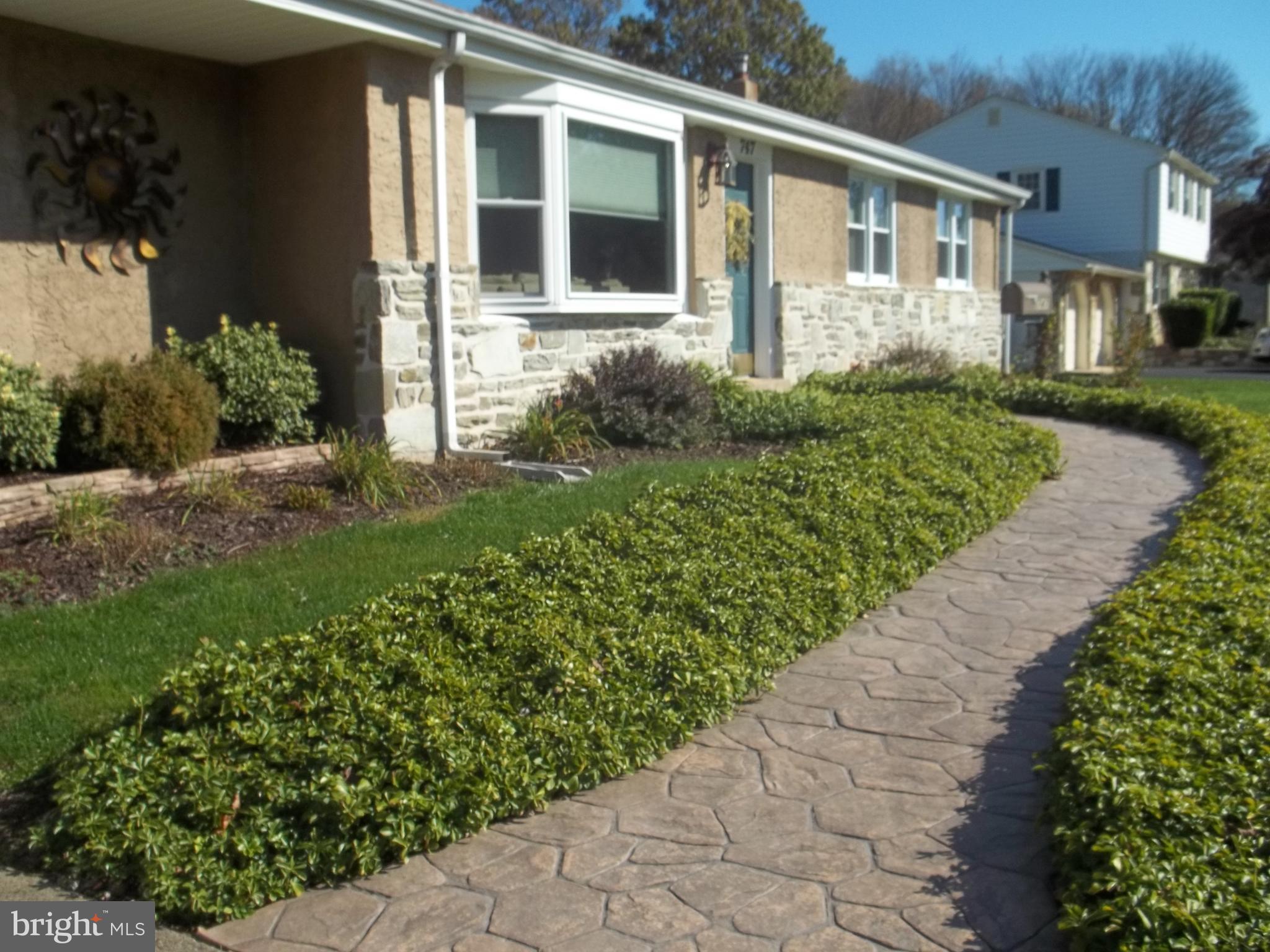 747 Lily Road Warminster, PA 18974 - Photo 2 of 41 Gallery Image 2