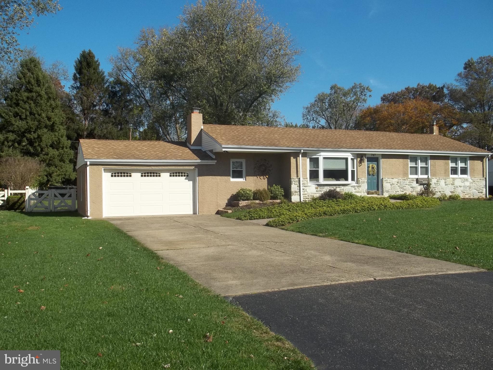 747 Lily Road Warminster, PA 18974 - Photo 3 of 41 Gallery Image 3