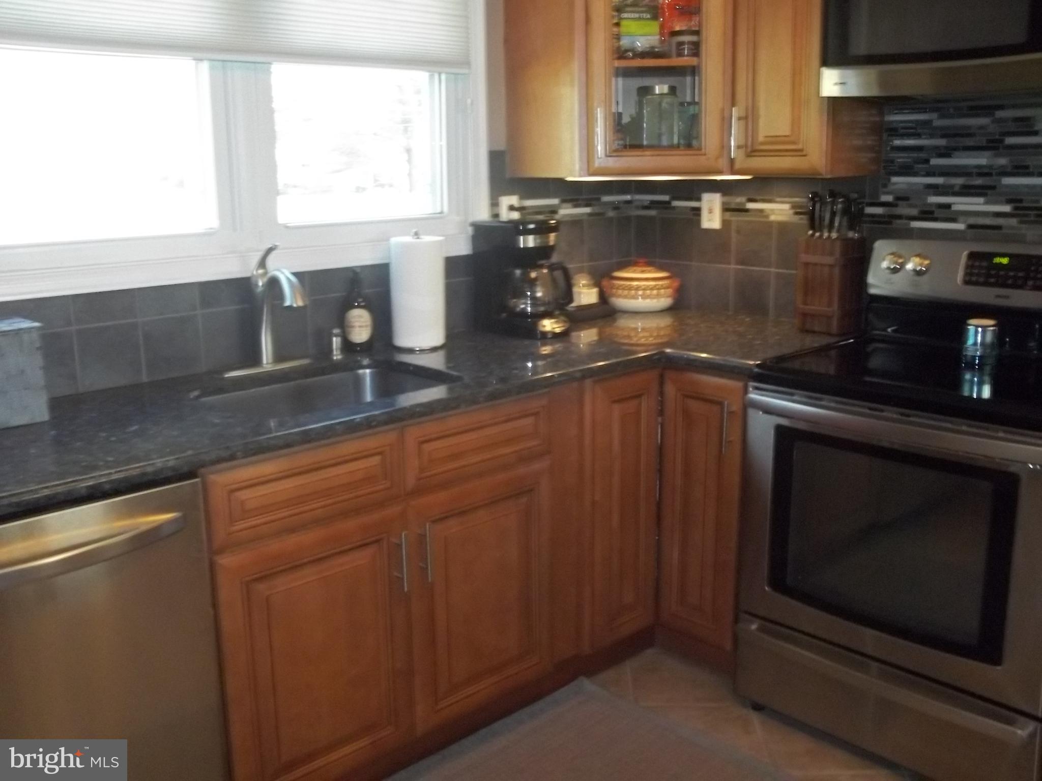 747 Lily Road Warminster, PA 18974 - Photo 10 of 41 Gallery Image 10