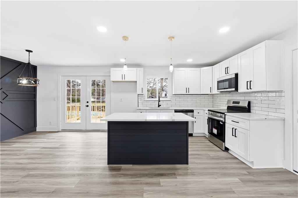 6677 Fielder Road Rex, GA 30273 - Photo 7 of 25