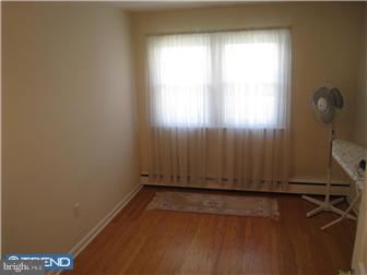 49 Winding Way Road Stratford, NJ 08084 - Photo 6 of 12