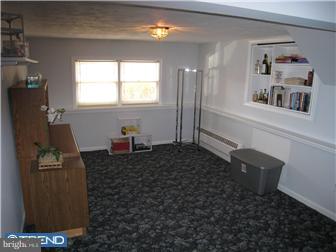 49 Winding Way Road Stratford, NJ 08084 - Photo 9 of 12