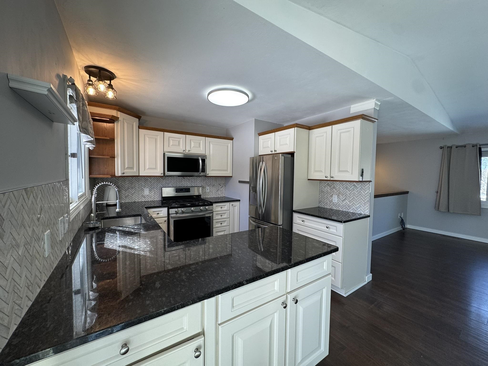 1634 Rasho Road Traverse City, MI 49696 - Photo 6 of 24 1942290-e66aeb97-5058-44b0-9103-1fefa84d262d.JPG