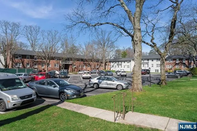 $1,800 | 15-17 Plaza Road, Unit C, Fair Lawn, NJ 07410