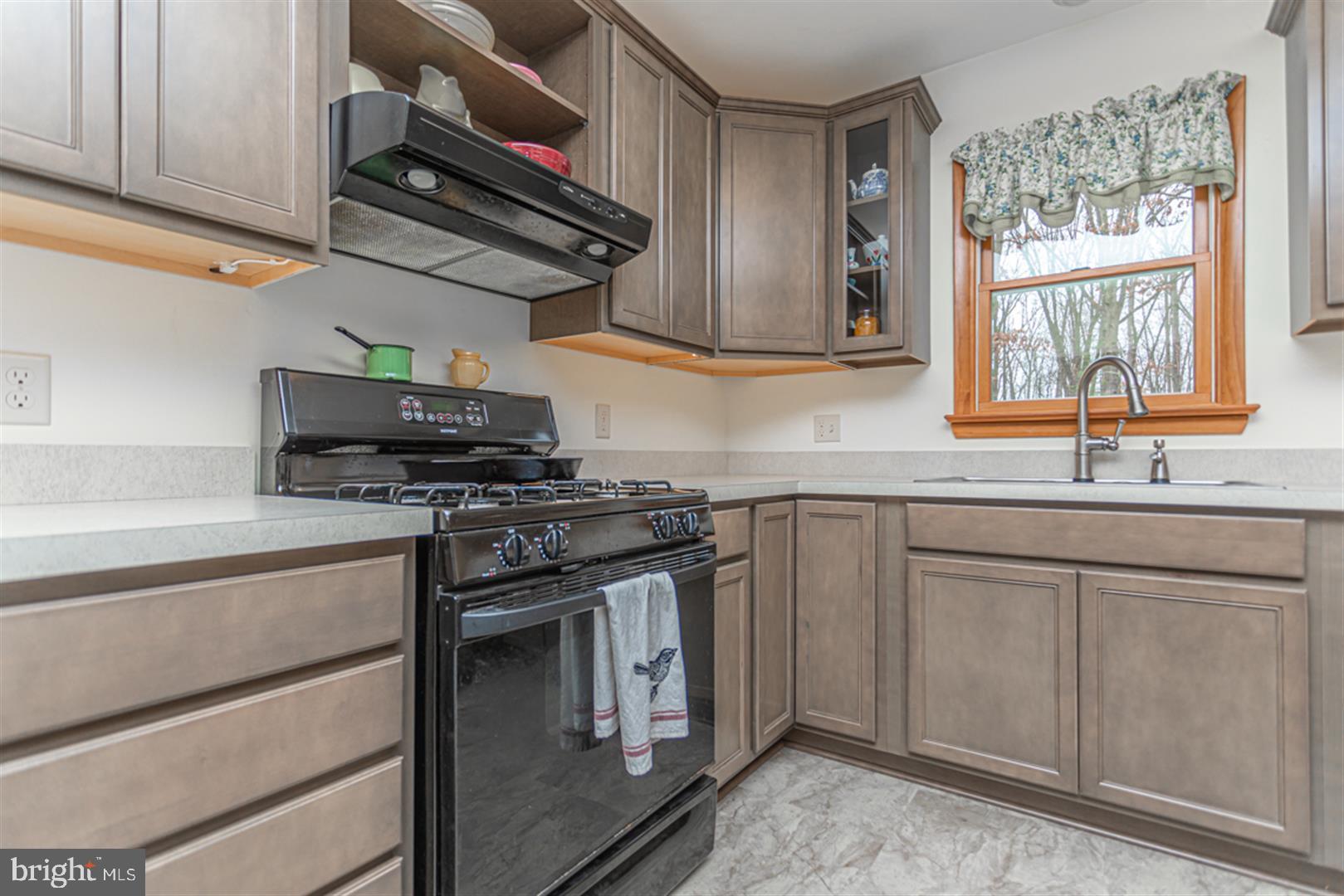224 Yoder Road Harleysville, PA 19438 - Photo 3 of 29 Gallery Image 3