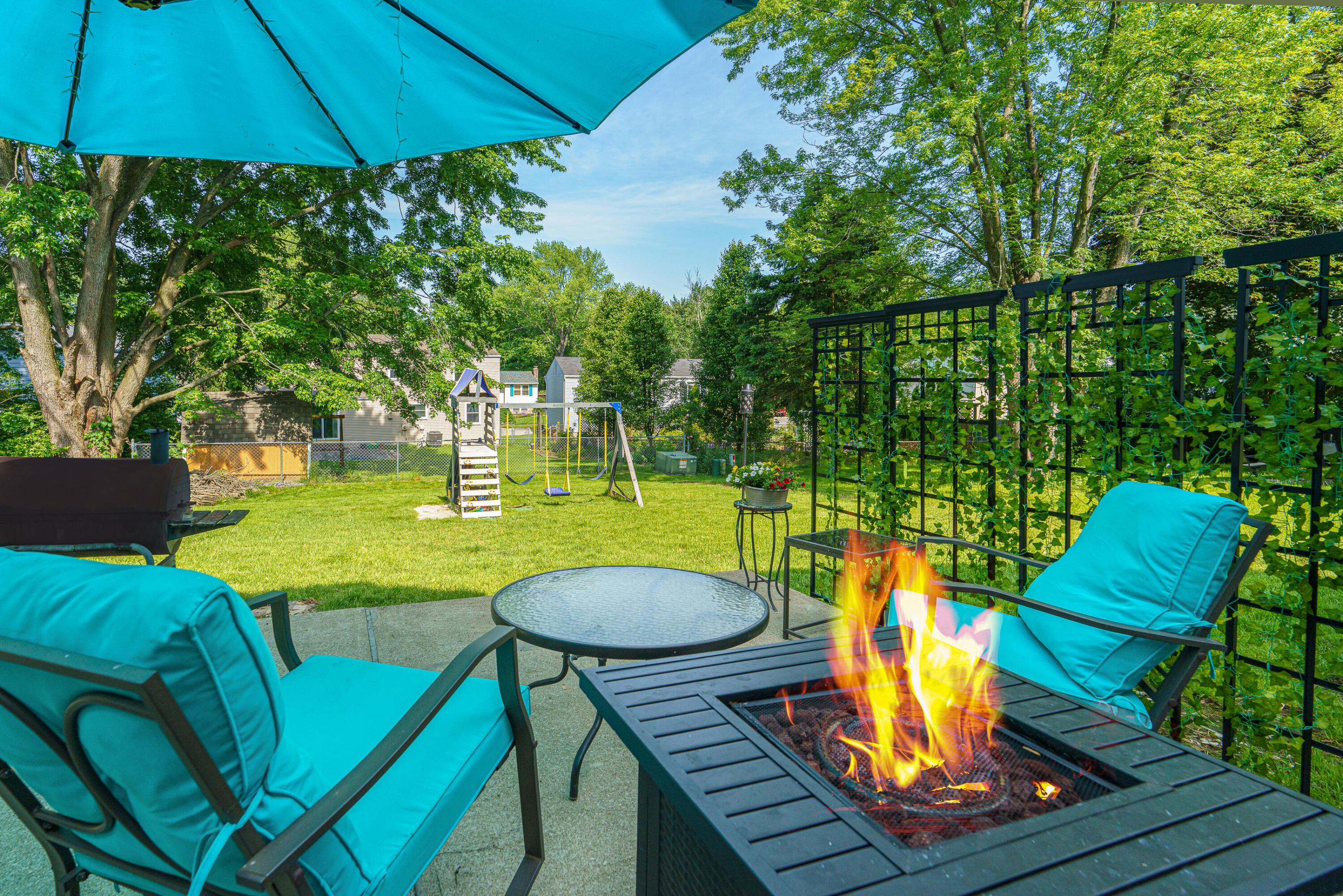 6337 South Sunbury Road Westerville, OH 43081 - Photo 3 of 28 Rear Patio