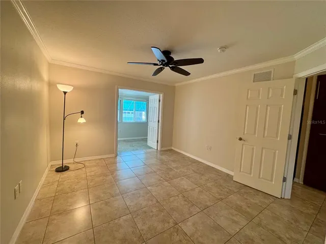 $1,200 | 5855 18th Street North, Unit 11, St. Petersburg, FL 33714