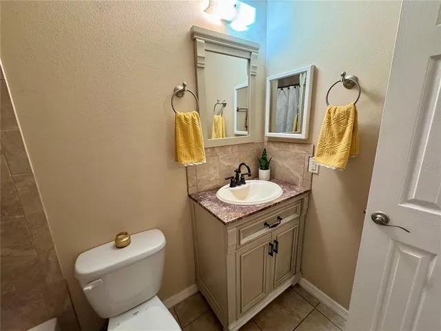 $1,200 | 5855 18th Street North, Unit 11, St. Petersburg, FL 33714