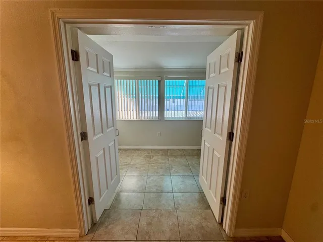 $1,200 | 5855 18th Street North, Unit 11, St. Petersburg, FL 33714