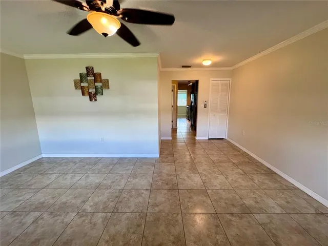 $1,200 | 5855 18th Street North, Unit 11, St. Petersburg, FL 33714