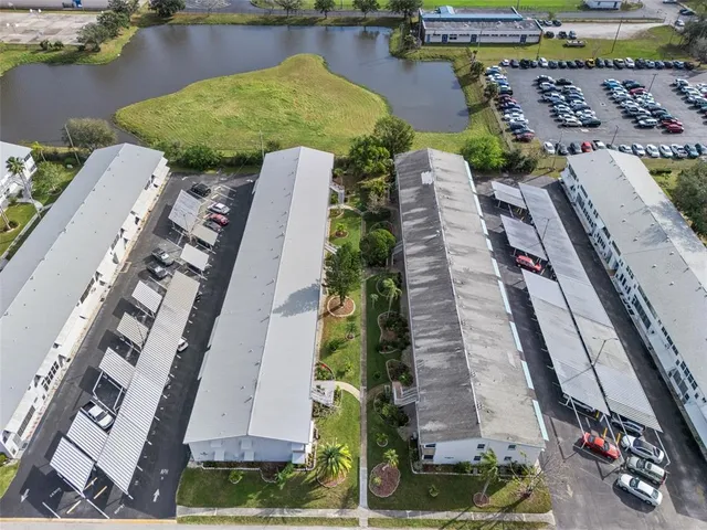 $1,200 | 5855 18th Street North, Unit 11, St. Petersburg, FL 33714