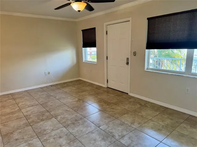 $1,200 | 5855 18th Street North, Unit 11, St. Petersburg, FL 33714