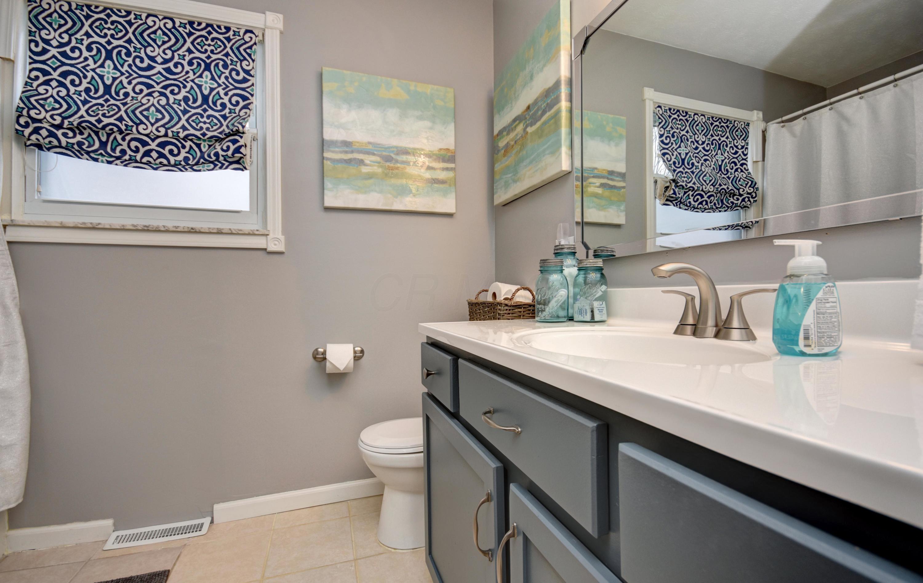 1371 Spindler Road Columbus, OH 43228 - Photo 19 of 32 Gallery Image 19