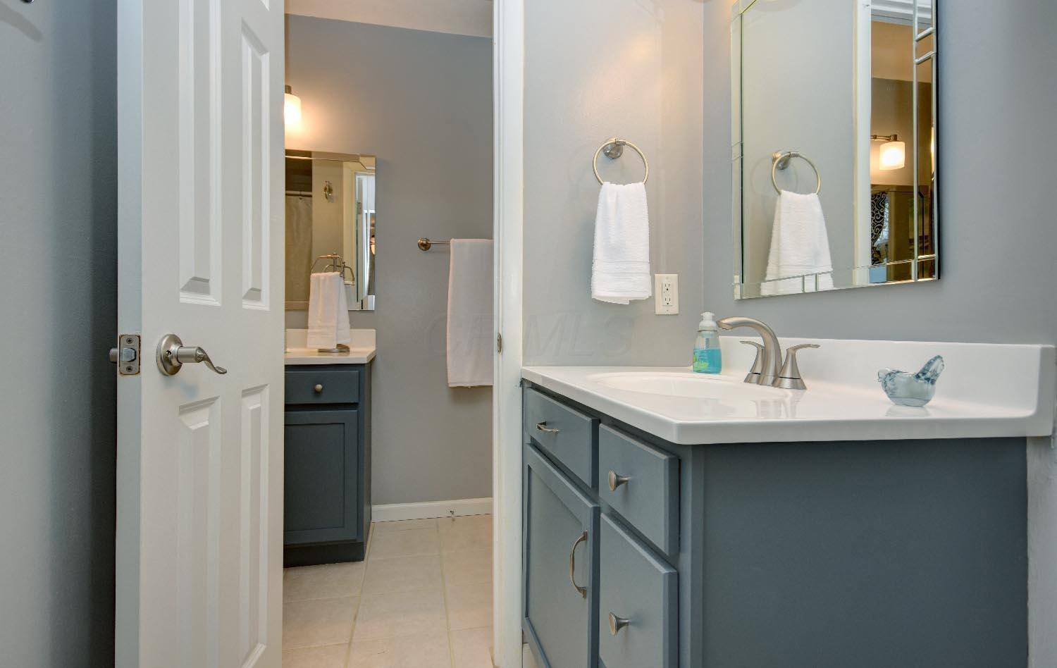 1371 Spindler Road Columbus, OH 43228 - Photo 20 of 32 Gallery Image 20