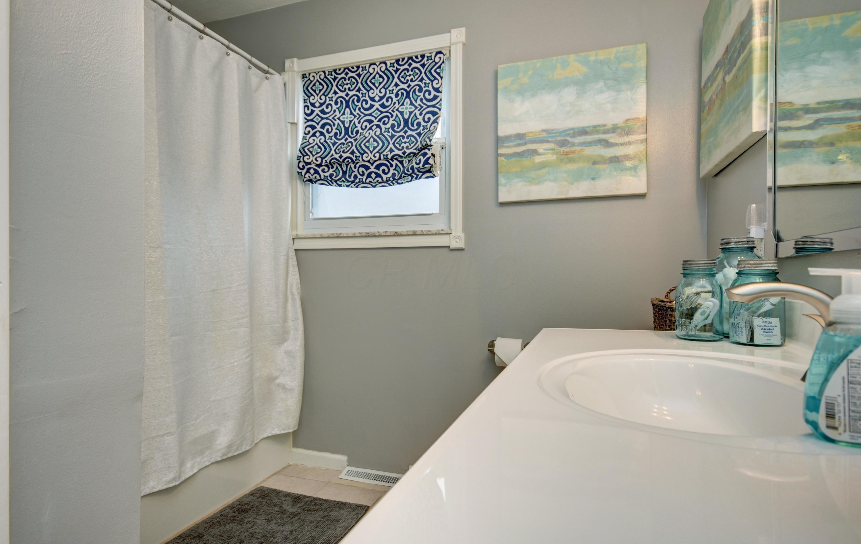 1371 Spindler Road Columbus, OH 43228 - Photo 21 of 32 Gallery Image 21