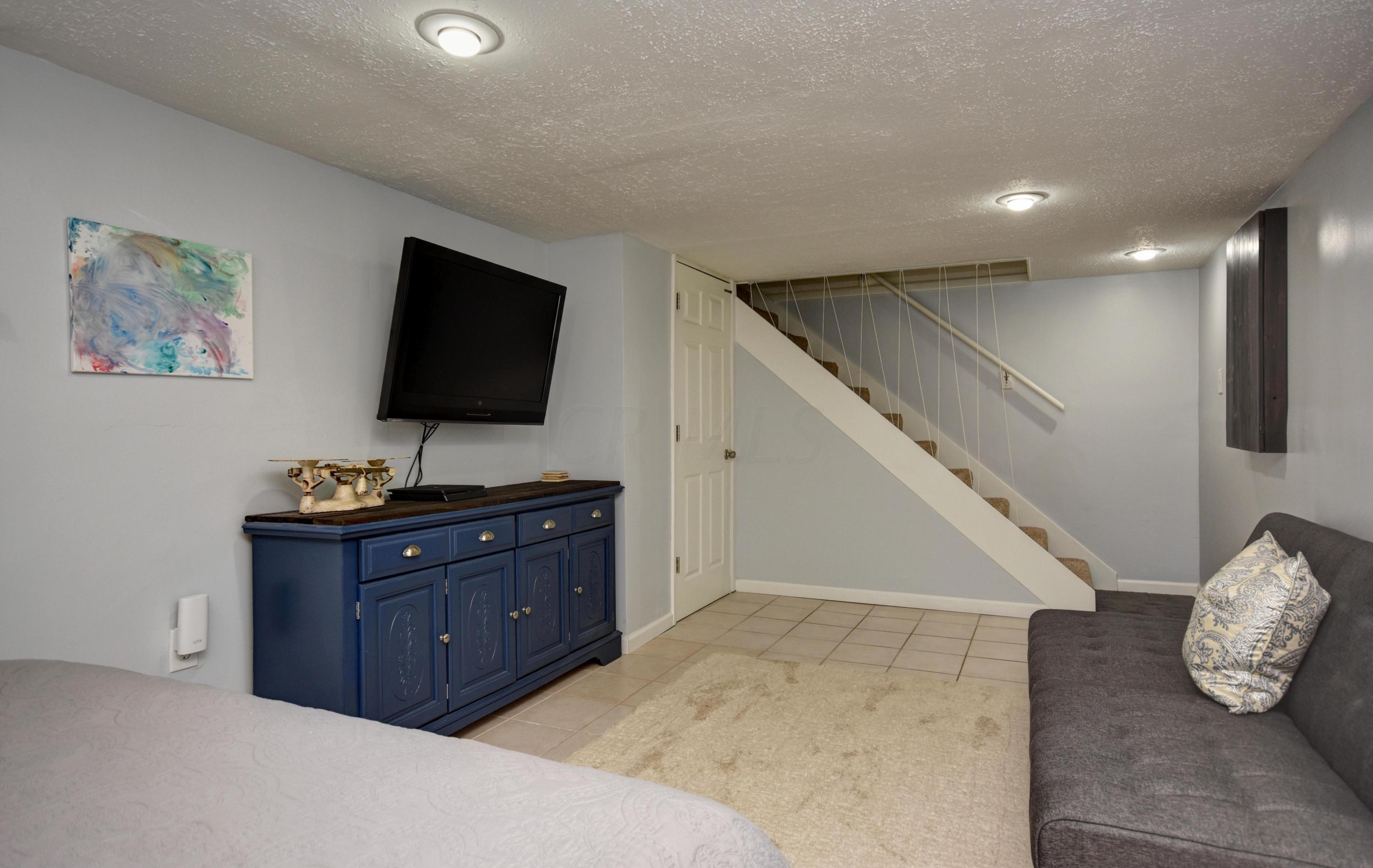 1371 Spindler Road Columbus, OH 43228 - Photo 26 of 32 Gallery Image 26