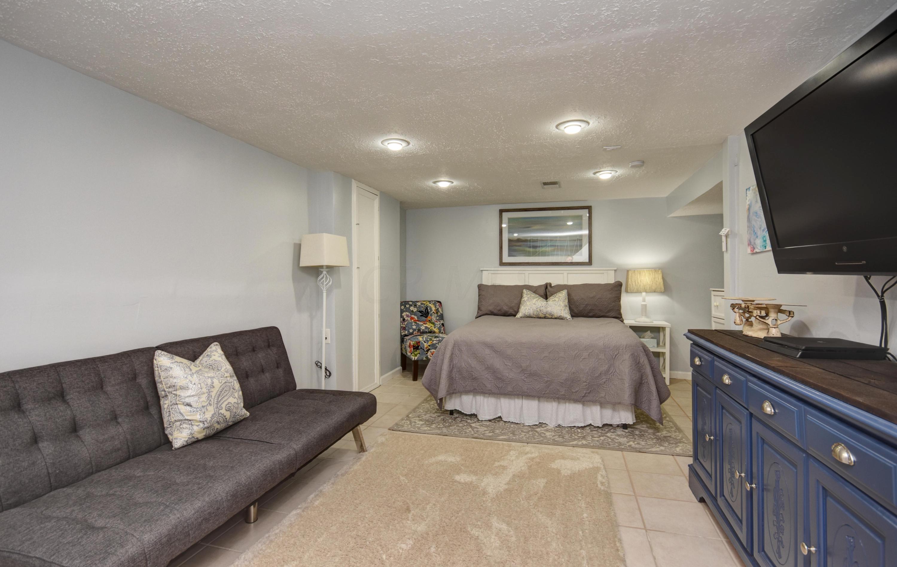 1371 Spindler Road Columbus, OH 43228 - Photo 27 of 32 Gallery Image 27