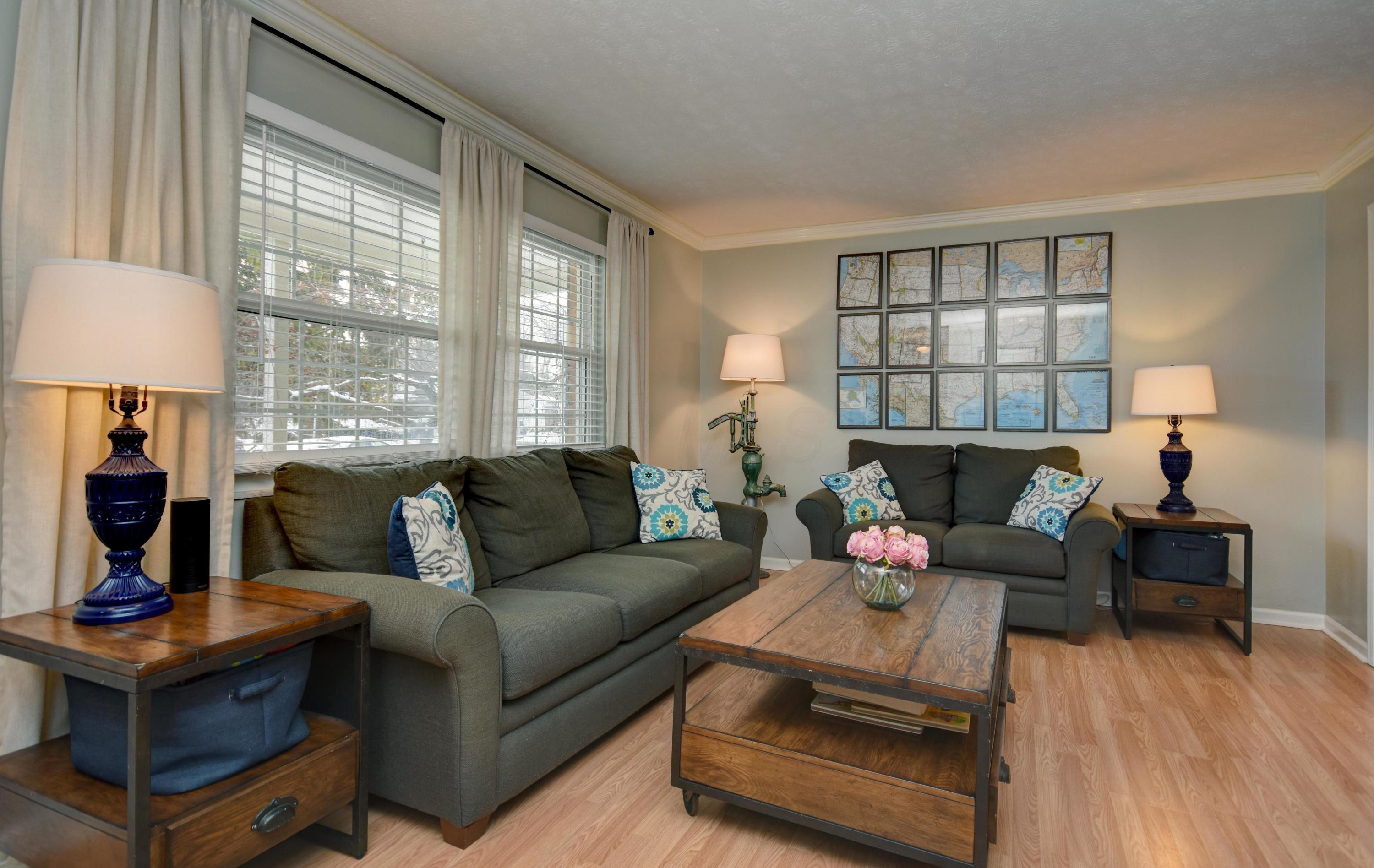1371 Spindler Road Columbus, OH 43228 - Photo 5 of 32 Gallery Image 5