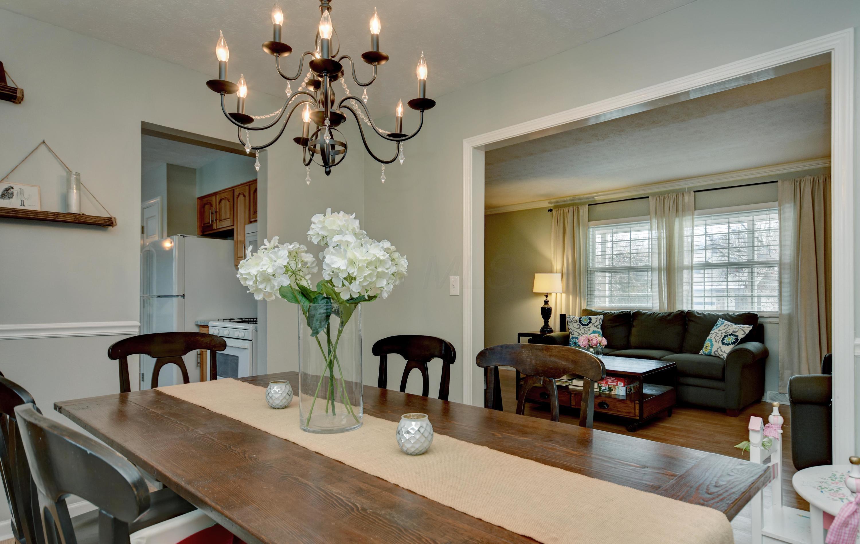 1371 Spindler Road Columbus, OH 43228 - Photo 7 of 32 Gallery Image 7