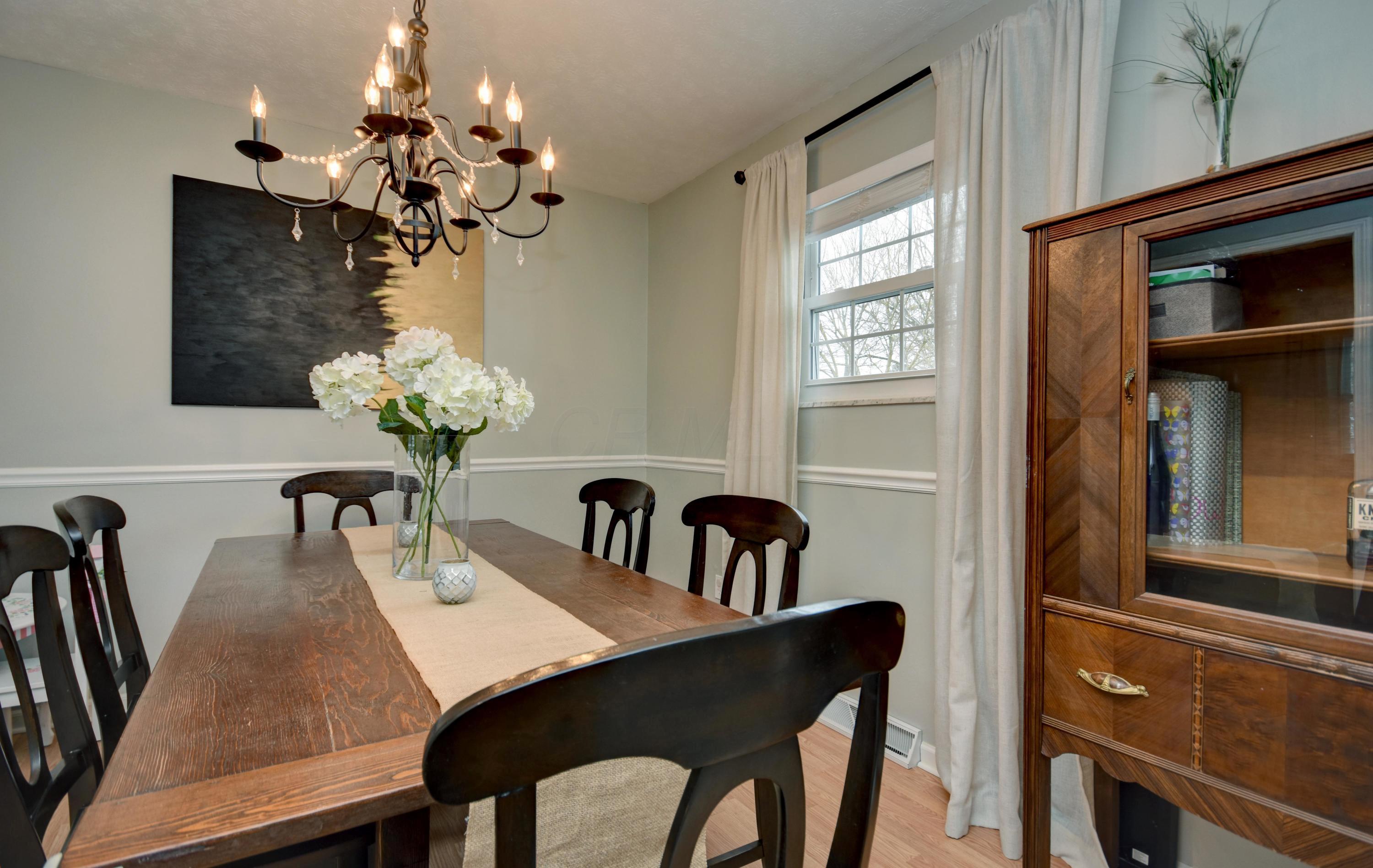 1371 Spindler Road Columbus, OH 43228 - Photo 8 of 32 Gallery Image 8