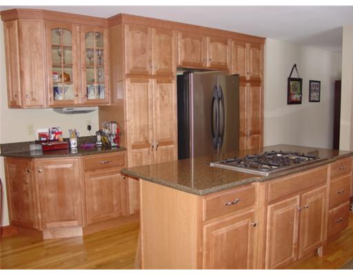 26 Red Gate Road Cumberland, RI 02864 - Photo 4 of 12 Kitchen.