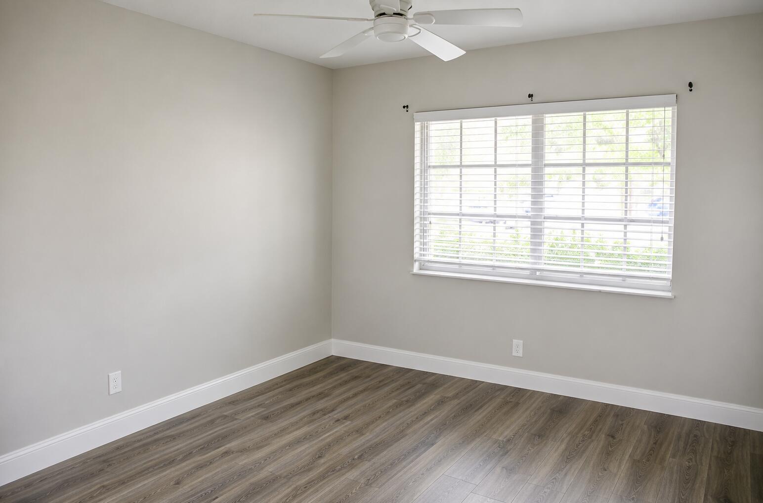 2120 Northeast 41st Street, Unit D Lighthouse Point, FL 33064 - Photo 12 of 22 179751