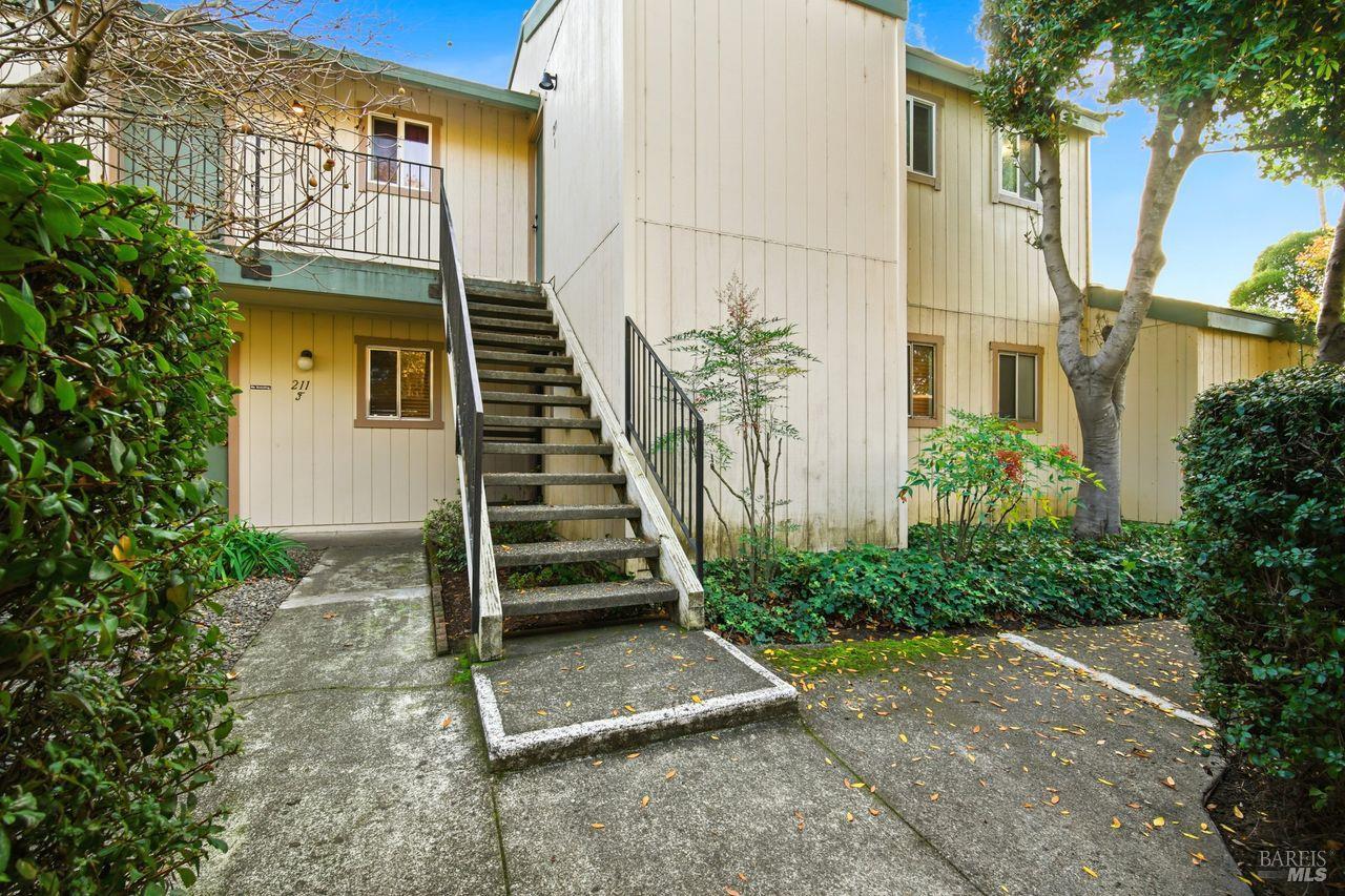 211 Stony Point Road, Unit I Santa Rosa, CA 95401 - Photo 1 of 1 Gallery Image 1