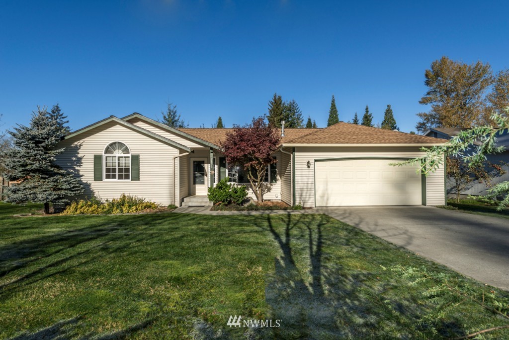 2808 West 2nd Street Anacortes, WA 98221 - Photo 1 of 20
