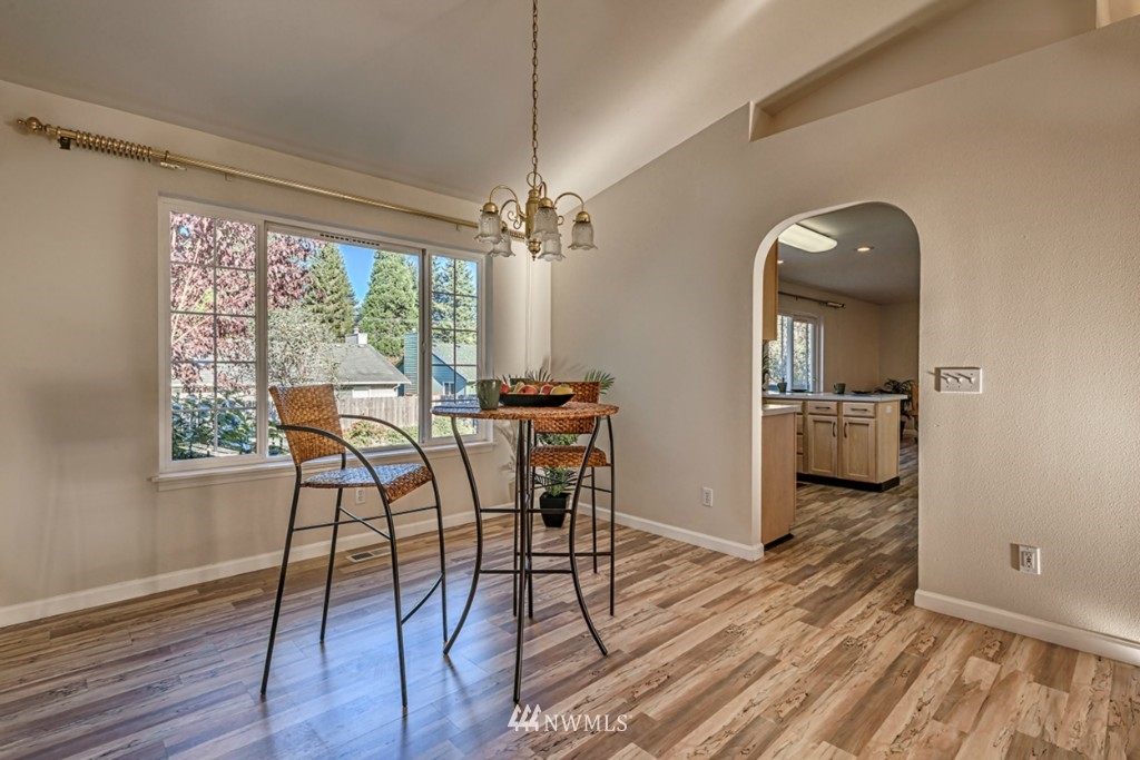 2808 West 2nd Street Anacortes, WA 98221 - Photo 4 of 20
