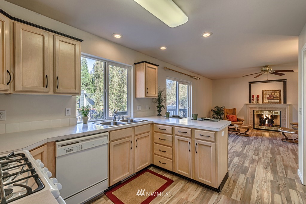 2808 West 2nd Street Anacortes, WA 98221 - Photo 6 of 20