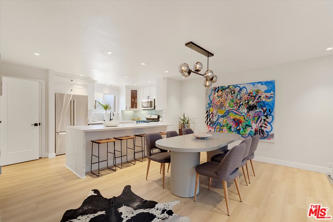 2108 Neilson Way Santa Monica, CA 90405 - Photo 7 of 70