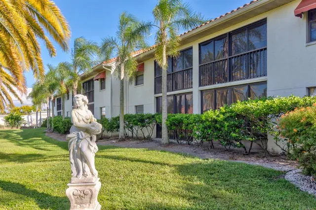 $3,300 | 2275 South McCall Road, Unit 104, Englewood, FL 34224