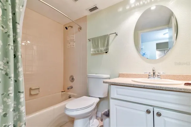 $3,300 | 2275 South McCall Road, Unit 104, Englewood, FL 34224