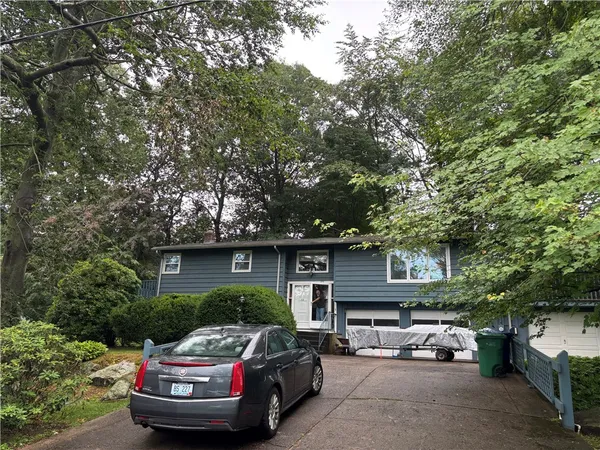 $750,000 | 58 Rip Van Winkle Circle, Warwick, RI 02886
